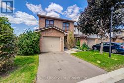 5 GLOUCESTER PLACE  Brampton, ON L6S 2E5