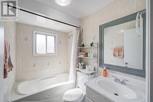 5 Gloucester Place, Brampton, ON - Indoor Photo Showing Bathroom