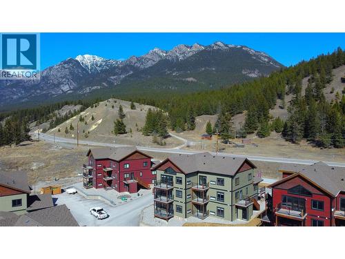 7291 Prospector Avenue Unit# 401, Radium Hot Springs, BC - Outdoor With View