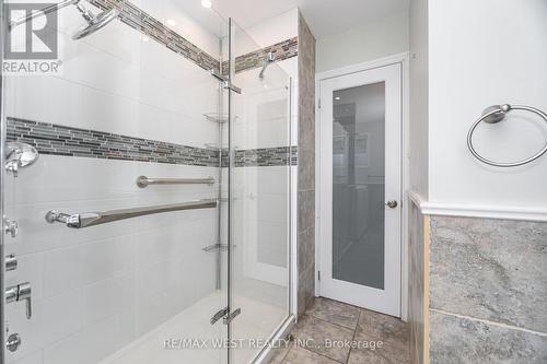47 Elizabeth Street, Caledon, ON - Indoor Photo Showing Bathroom