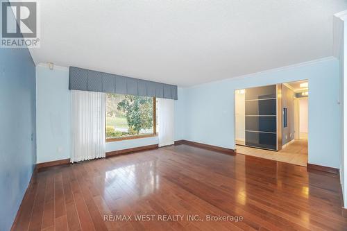 47 Elizabeth Street, Caledon, ON - Indoor Photo Showing Other Room