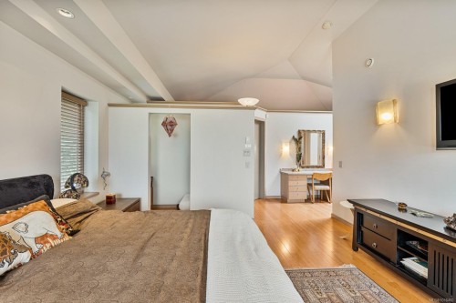 11406 Sycamore Dr, North Saanich, BC 