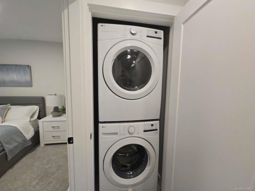 493 Delora Dr, Colwood, BC 