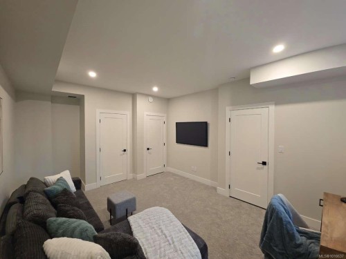 493 Delora Dr, Colwood, BC 