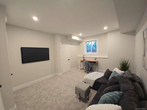 493 Delora Dr, Colwood, BC 