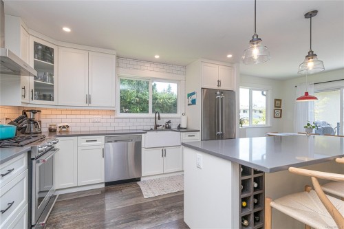 1879 Jeffree Rd, Central Saanich, BC 