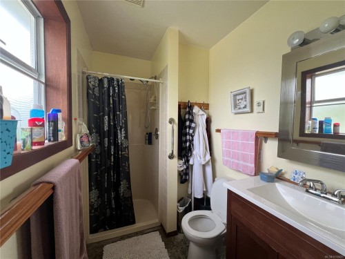 514 Cedar Cres, Gold River, BC 