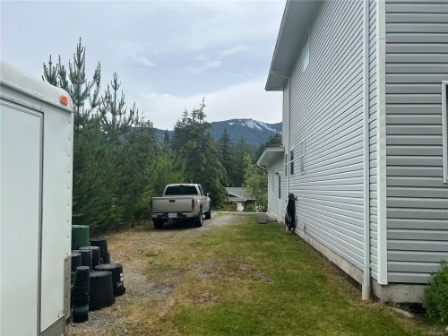 514 Cedar Cres, Gold River, BC 