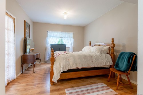 A-280 Binnacle Rd, Bamfield, BC - Indoor Photo Showing Bedroom
