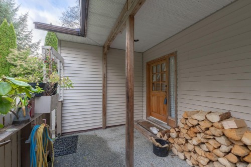 A-280 Binnacle Rd, Bamfield, BC - Outdoor With Exterior