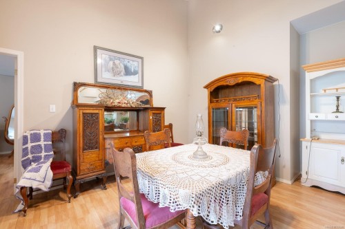A-280 Binnacle Rd, Bamfield, BC - Indoor Photo Showing Dining Room