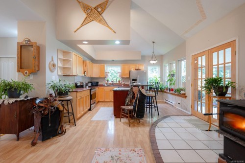 A-280 Binnacle Rd, Bamfield, BC - Indoor