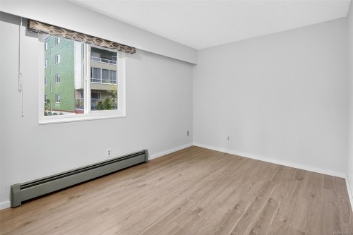 201-1188 Yates St, Victoria, BC - Indoor Photo Showing Other Room