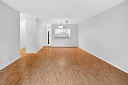 201-1188 Yates St, Victoria, BC - Indoor Photo Showing Other Room