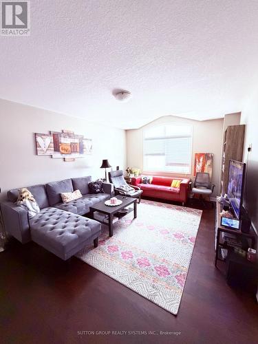 693 Doon South Drive, Kitchener, ON - Indoor Photo Showing Living Room