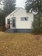 919 C AVENUE N  Saskatoon, SK S7L 1W7