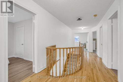 18 Daiseyfield Crescent, Vaughan, ON - Indoor Photo Showing Other Room