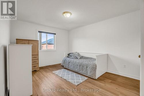 18 Daiseyfield Crescent, Vaughan, ON - Indoor Photo Showing Bedroom