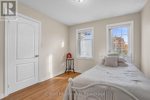 18 Daiseyfield Crescent, Vaughan, ON - Indoor Photo Showing Bedroom