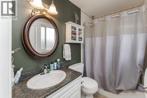 8311 Flamingo Road, Prince George, BC - Indoor Photo Showing Bathroom