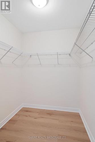 899 Bradshaw Crescent, London North (North C), ON - Indoor With Storage