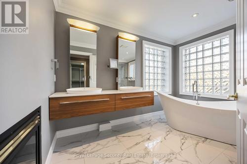 138 Elgin Mills Road W, Richmond Hill, ON - Indoor