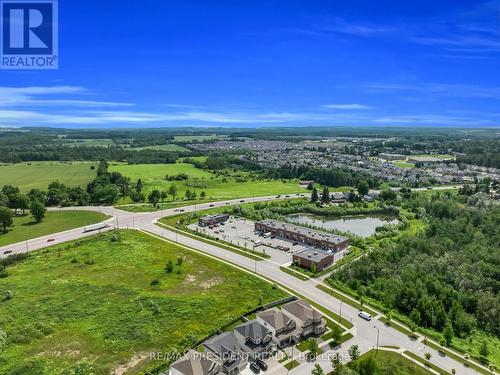 637 Armstrong Road, Shelburne, ON - Outdoor With View