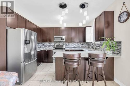 637 Armstrong Road, Shelburne, ON - Indoor Photo Showing Kitchen With Upgraded Kitchen