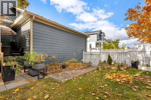 Yard space between the home & garage - 393 Mccarren Avenue, Kelowna, BC - Outdoor