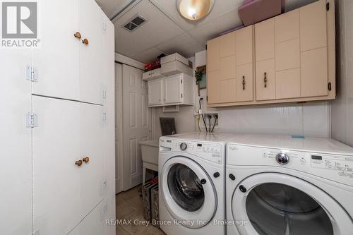 260 8Th A Avenue E, Owen Sound, ON - Indoor Photo Showing Laundry Room