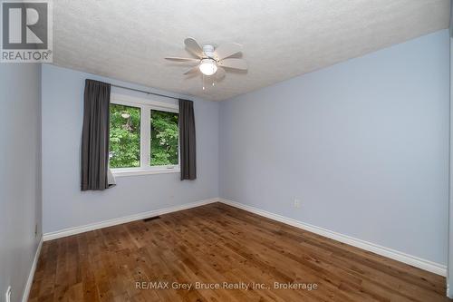 260 8Th A Avenue E, Owen Sound, ON - Indoor Photo Showing Other Room