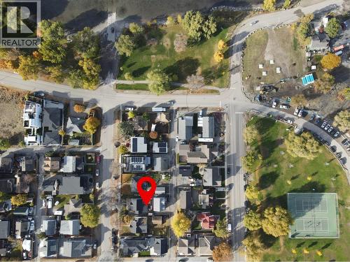558-560 Cambridge Avenue, Kelowna, BC - Outdoor With View