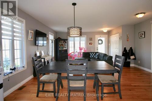 3532-3534 Front Road, East Hawkesbury, ON - Indoor Photo Showing Dining Room