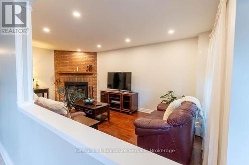 5580 Millbrook Lane, Mississauga, ON - Indoor With Fireplace