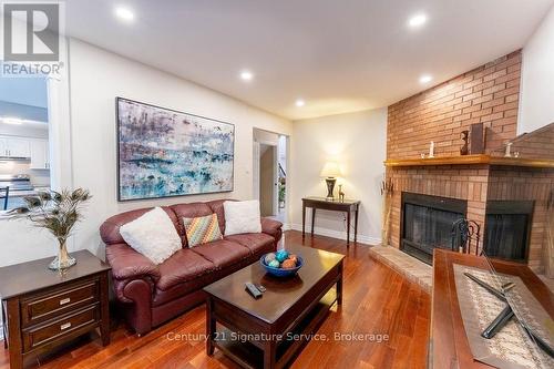 5580 Millbrook Lane, Mississauga, ON - Indoor Photo Showing Living Room With Fireplace