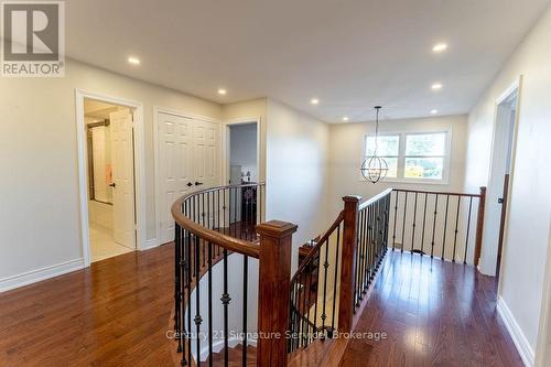 5580 Millbrook Lane, Mississauga, ON - Indoor Photo Showing Other Room