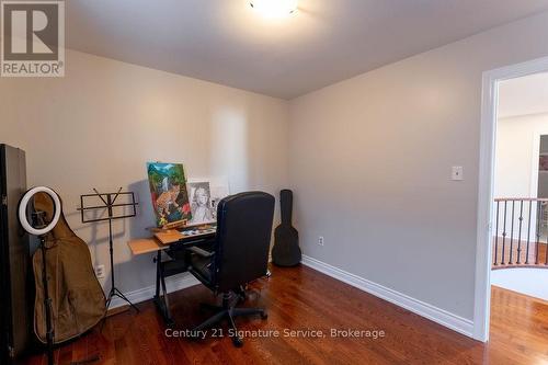 5580 Millbrook Lane, Mississauga, ON - Indoor Photo Showing Other Room