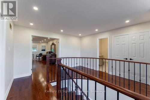 5580 Millbrook Lane, Mississauga, ON - Indoor Photo Showing Other Room