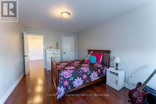 5580 Millbrook Lane, Mississauga, ON - Indoor Photo Showing Bedroom
