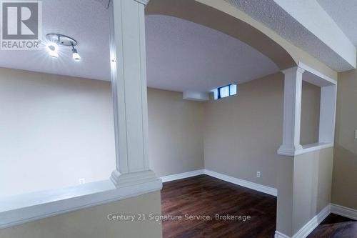 5580 Millbrook Lane, Mississauga, ON - Indoor Photo Showing Other Room