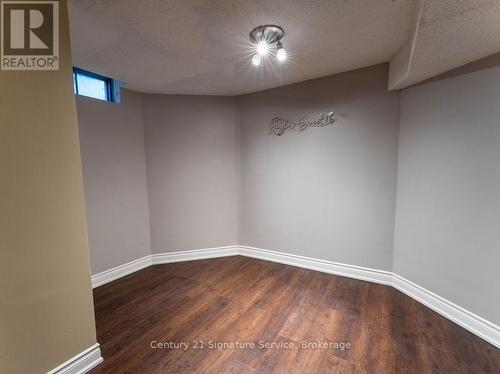 5580 Millbrook Lane, Mississauga, ON - Indoor Photo Showing Other Room