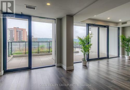 1015 - 15 Queen Street S, Hamilton, ON - Indoor Photo Showing Other Room