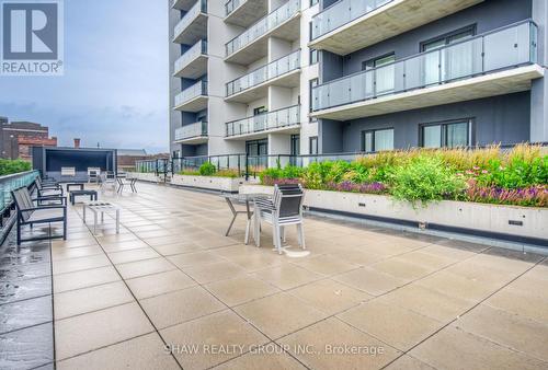 1015 - 15 Queen Street S, Hamilton, ON - Outdoor