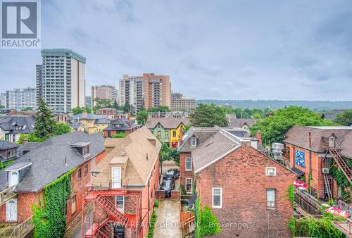 1015 - 15 Queen Street S, Hamilton, ON - Outdoor