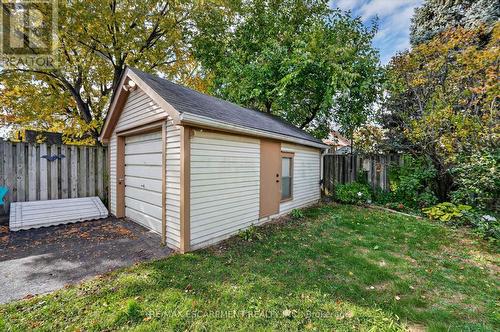 46 Weir Street S, Hamilton, ON - Outdoor