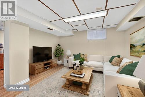 46 Weir Street S, Hamilton, ON - Indoor