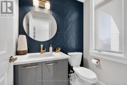 251 Joshua Street, Ottawa, ON - Indoor Photo Showing Bathroom