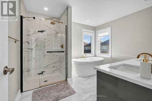 251 Joshua Street, Ottawa, ON - Indoor Photo Showing Bathroom
