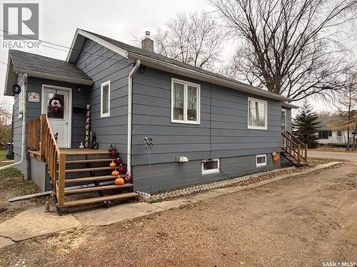 224 3Rd Avenue W, Canora, SK - Outdoor