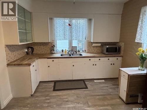224 3Rd Avenue W, Canora, SK - Indoor Photo Showing Kitchen With Double Sink